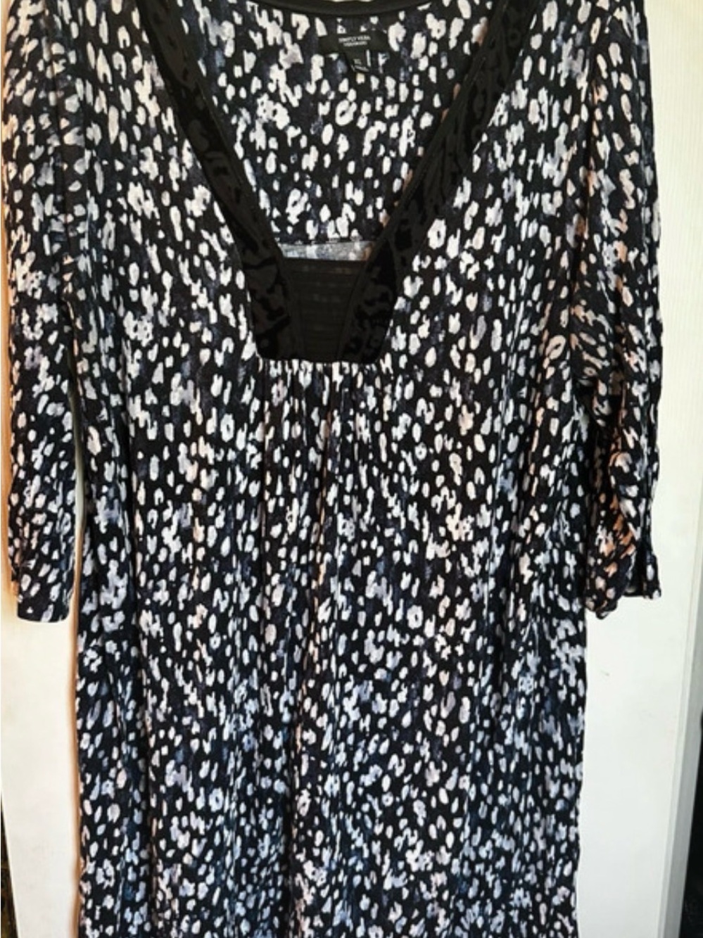 Simply Vera Vera Wang Black and White Printed Tunic Top
